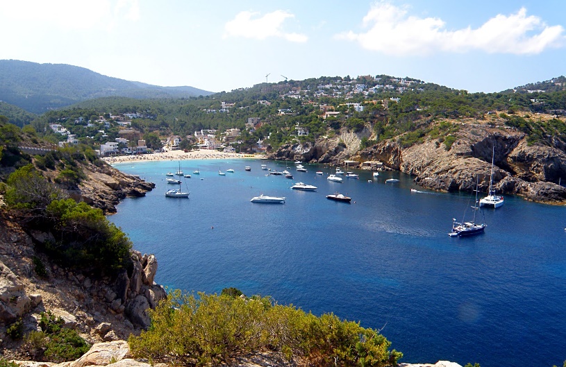 Visita panorámica de cala vedella Ibiza