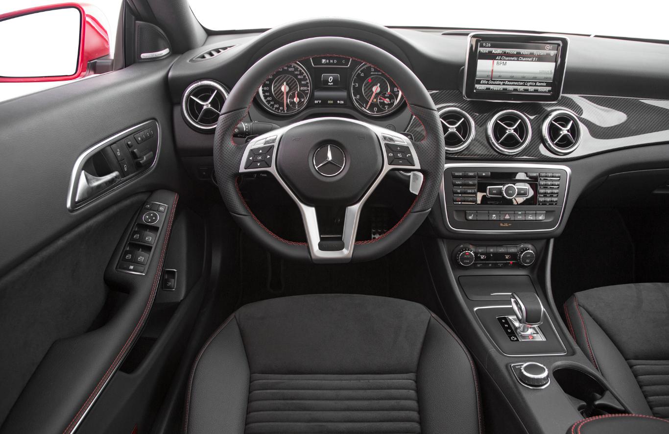 Acabados interiores Mercedes clase A